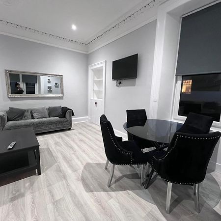 Lovely 4 Bedroom 2Nd Floor Walk Up Apartment Edinburgh Exteriér fotografie