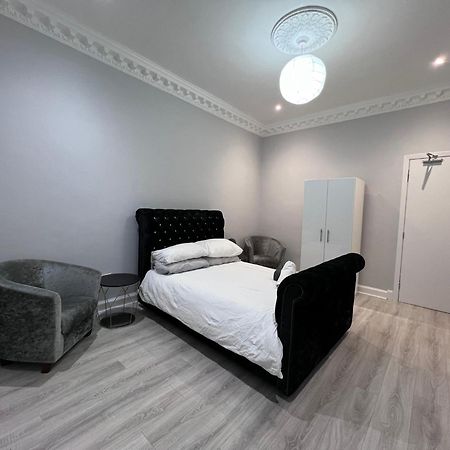 Lovely 4 Bedroom 2Nd Floor Walk Up Apartment Edinburgh Exteriér fotografie