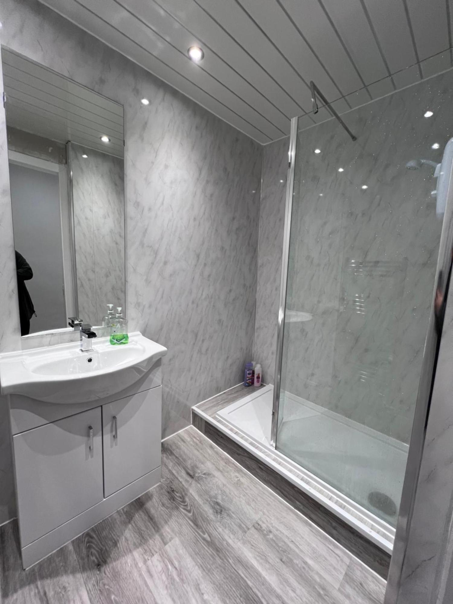 Lovely 4 Bedroom 2Nd Floor Walk Up Apartment Edinburgh Exteriér fotografie